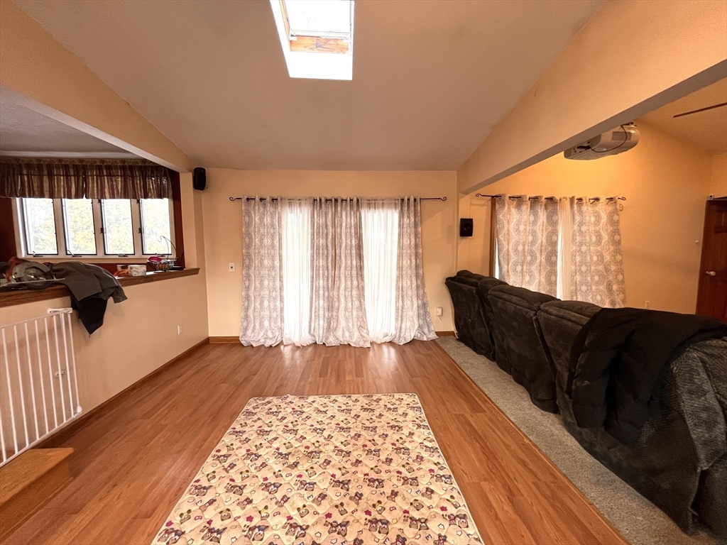 Fitchburg, Massachusetts, 01420, United States, 3 Bedrooms Bedrooms, ,3 BathroomsBathrooms,Residential,For Sale,2005114