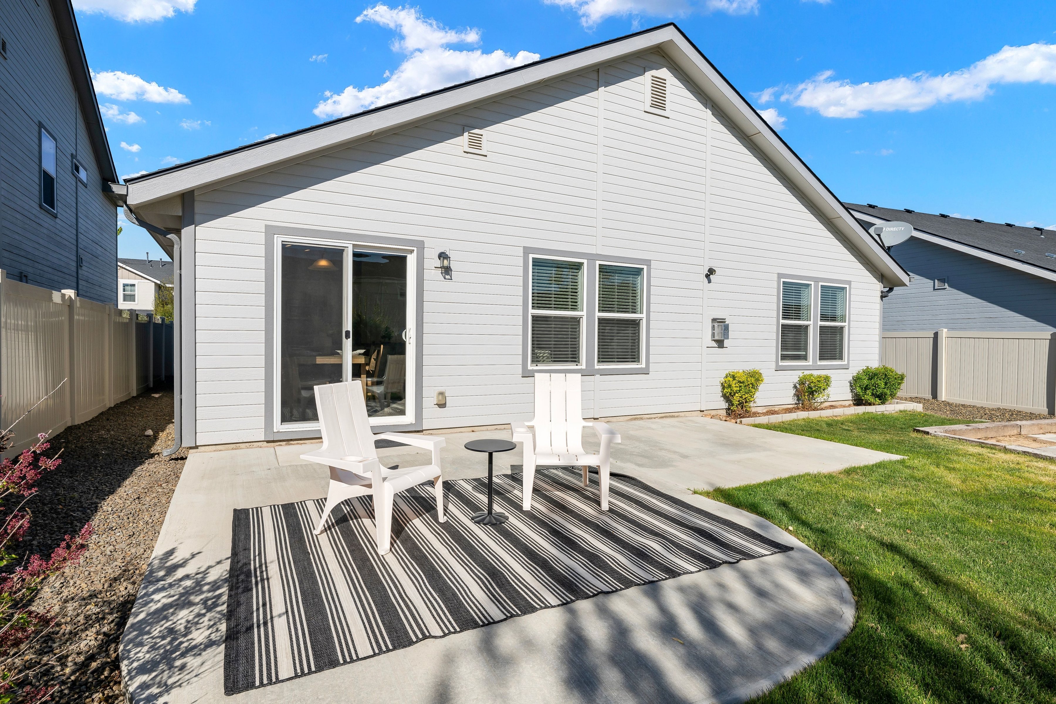  Better Than New  Move-In Ready with Space to Live & Relax - 物件實景