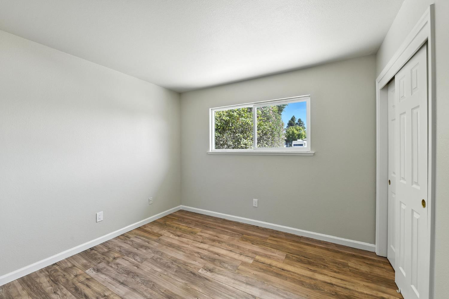 Roseville, California, 95678, United States, 4 Bedrooms Bedrooms, ,2 BathroomsBathrooms,Residential,For Sale,1891756
