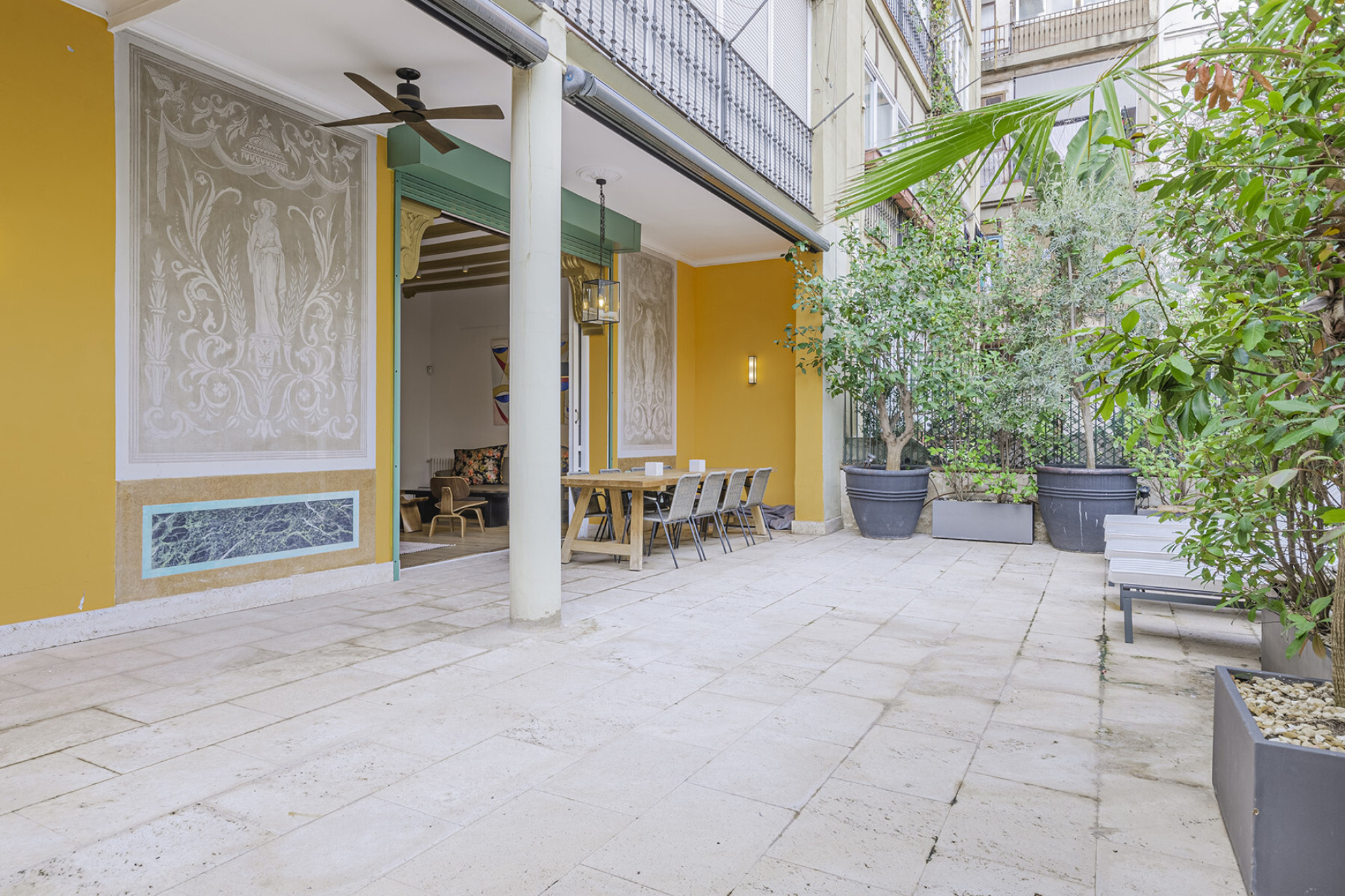  Renovated luxury house with terrace for sale in Eixample, Barcelona - 物件實景