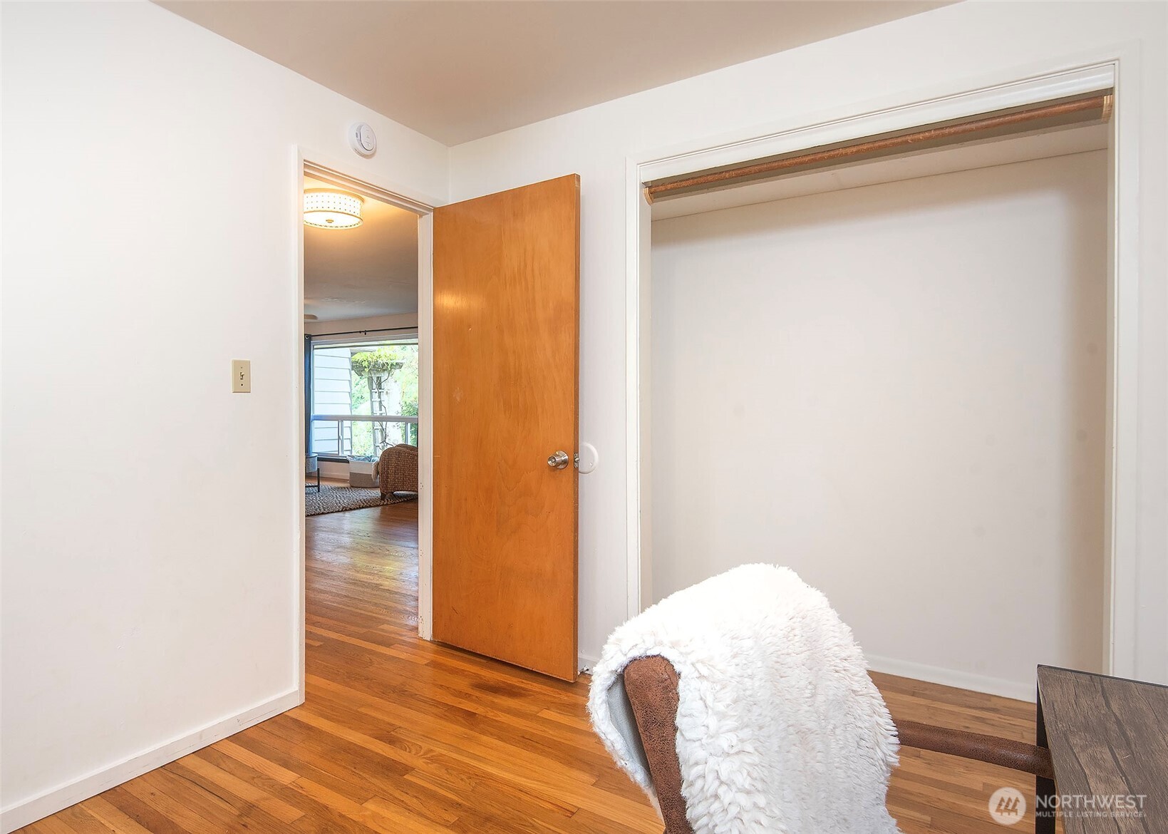 Shoreline, Washington, 98155, United States, 3 Bedrooms Bedrooms, ,1 BathroomBathrooms,Residential,For Sale,1961575