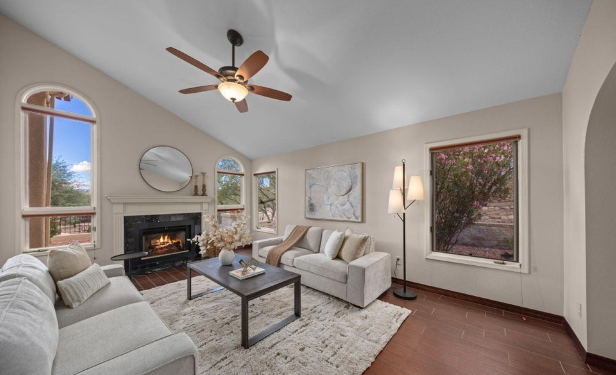  435 W Valoro Drive¦Tucson, AZ - 物件實景
