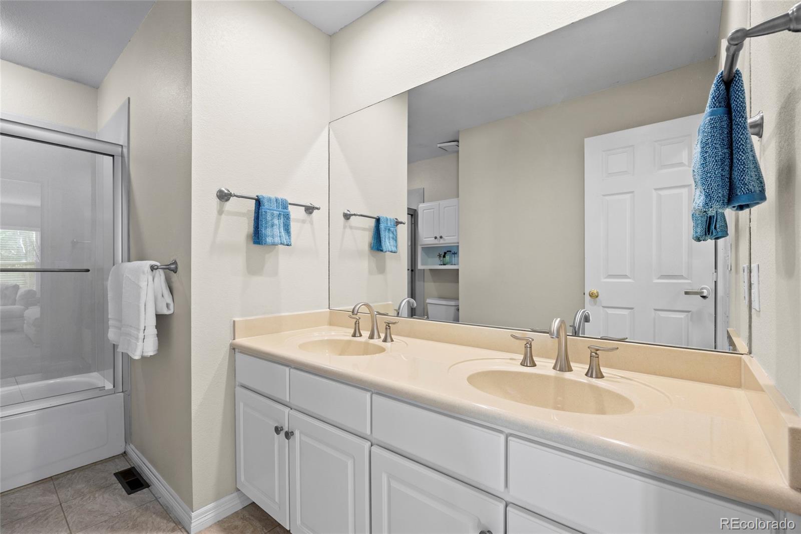 Parker, Colorado, 80134, United States, 3 Bedrooms Bedrooms, ,3 BathroomsBathrooms,Residential,For Sale,1989330