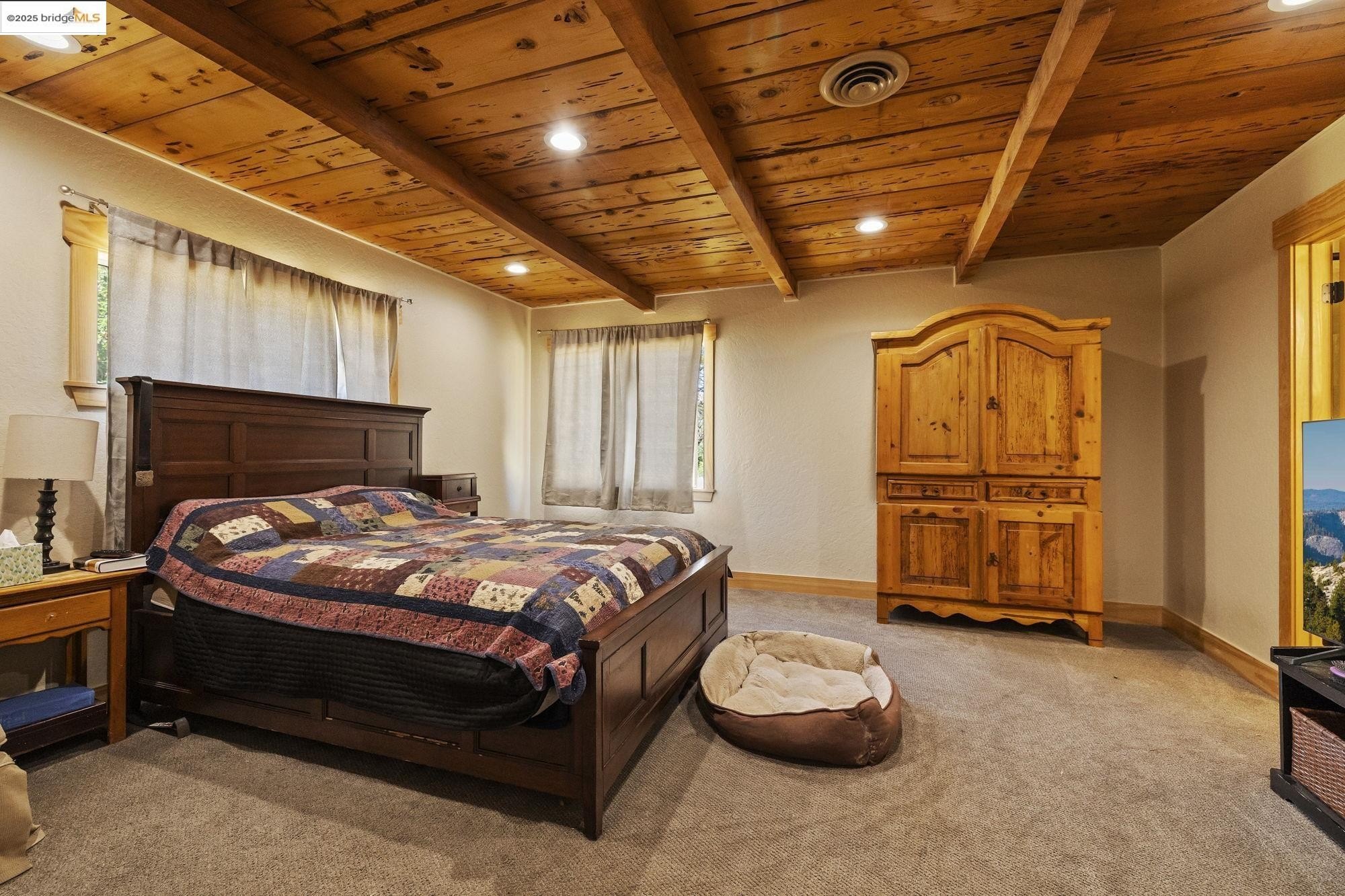 Murphys, California, 95247, United States, 5 Bedrooms Bedrooms, ,3 BathroomsBathrooms,Residential,For Sale,1905942