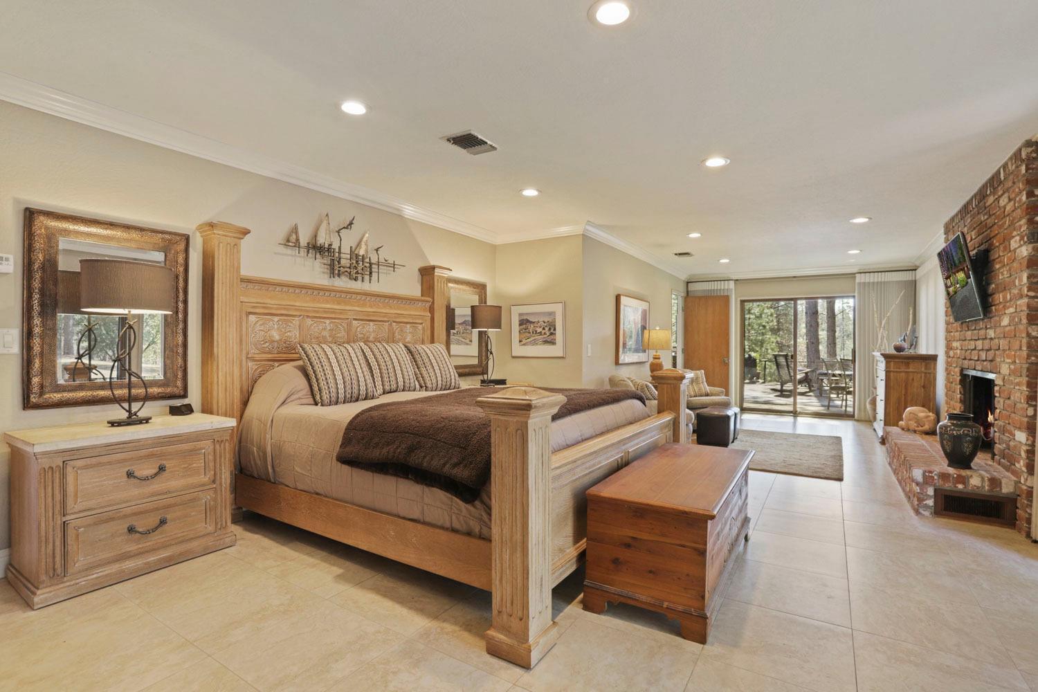 Coulterville, California, 95311, United States, 3 Bedrooms Bedrooms, ,4 BathroomsBathrooms,Residential,For Sale,1792309