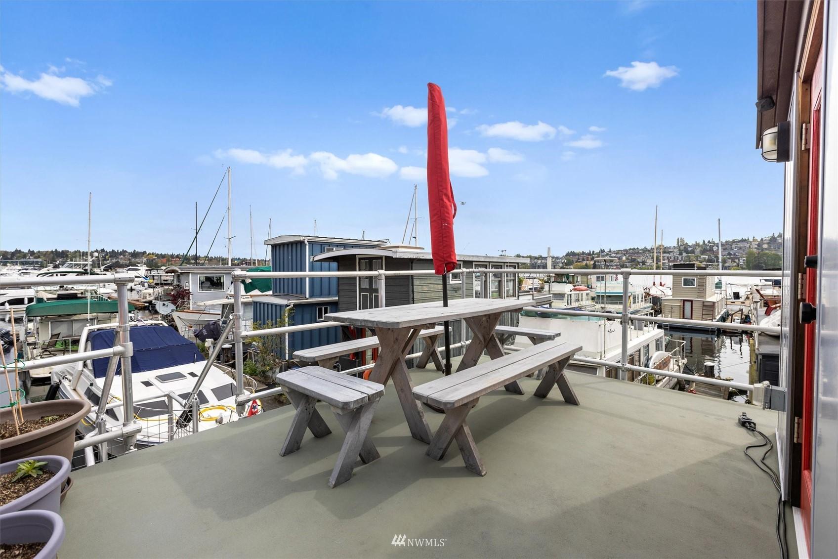2040 WESTLAKE AVENUE N 3A, SEATTLE, Washington, 98109, United States, 1 Bedroom Bedrooms, ,2 BathroomsBathrooms,Residential,For Sale,2040 WESTLAKE AVENUE N 3A,1622498