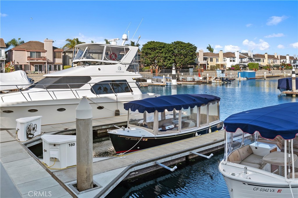 Long Beach, California, 90803, United States, 3 Bedrooms Bedrooms, ,3 BathroomsBathrooms,Residential,For Sale,1989113