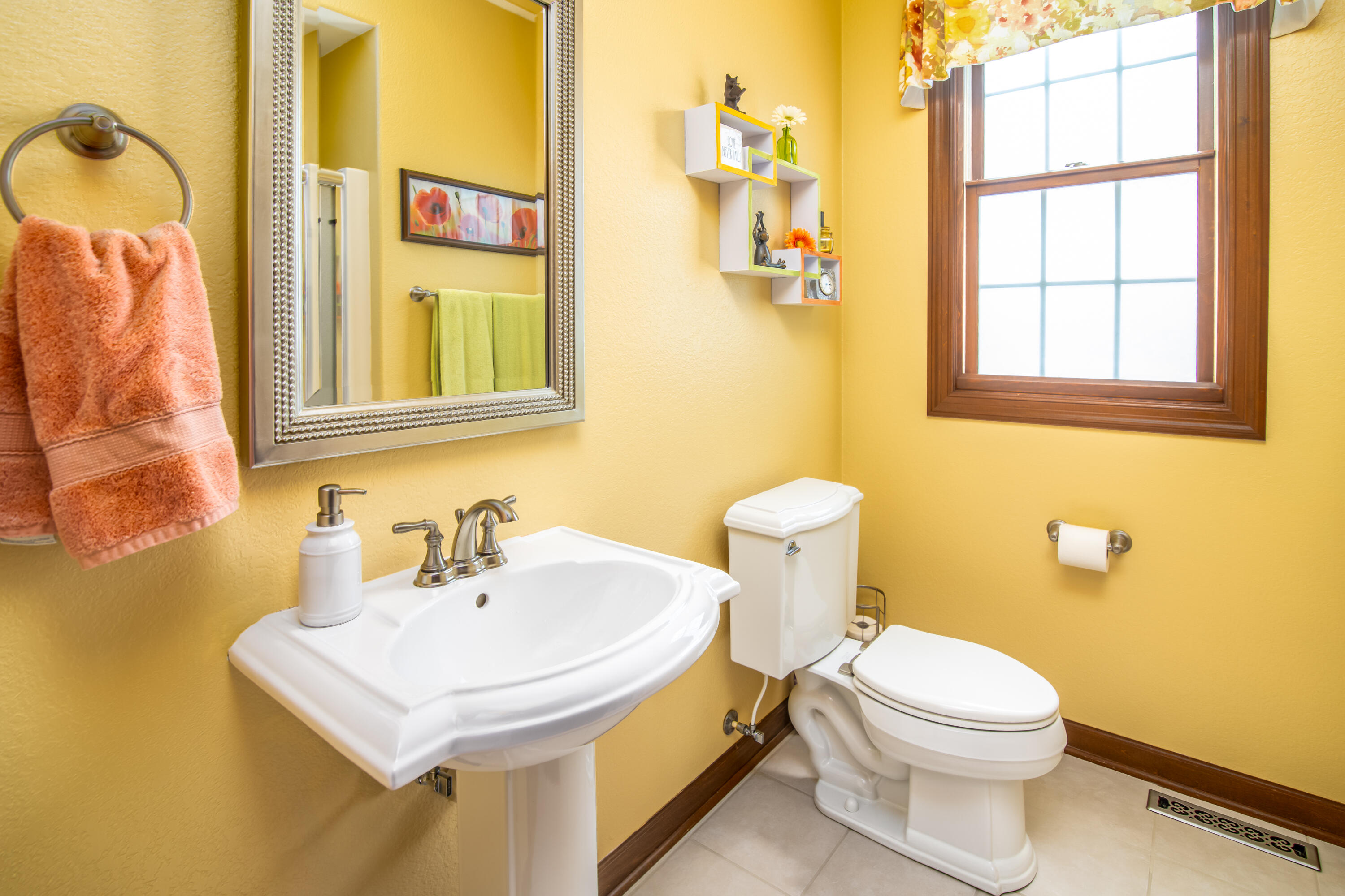 Theresa, Wisconsin, 53091, United States, 5 Bedrooms Bedrooms, ,4 BathroomsBathrooms,Residential,For Sale,1902017