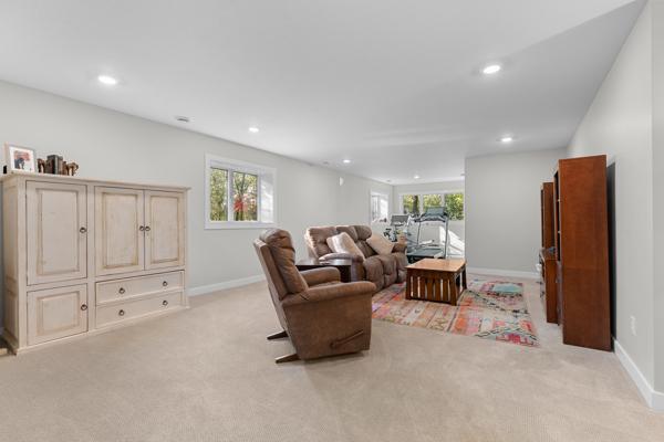 Rochester, Minnesota, 55901, United States, 4 Bedrooms Bedrooms, ,2 BathroomsBathrooms,Residential,For Sale,1959385