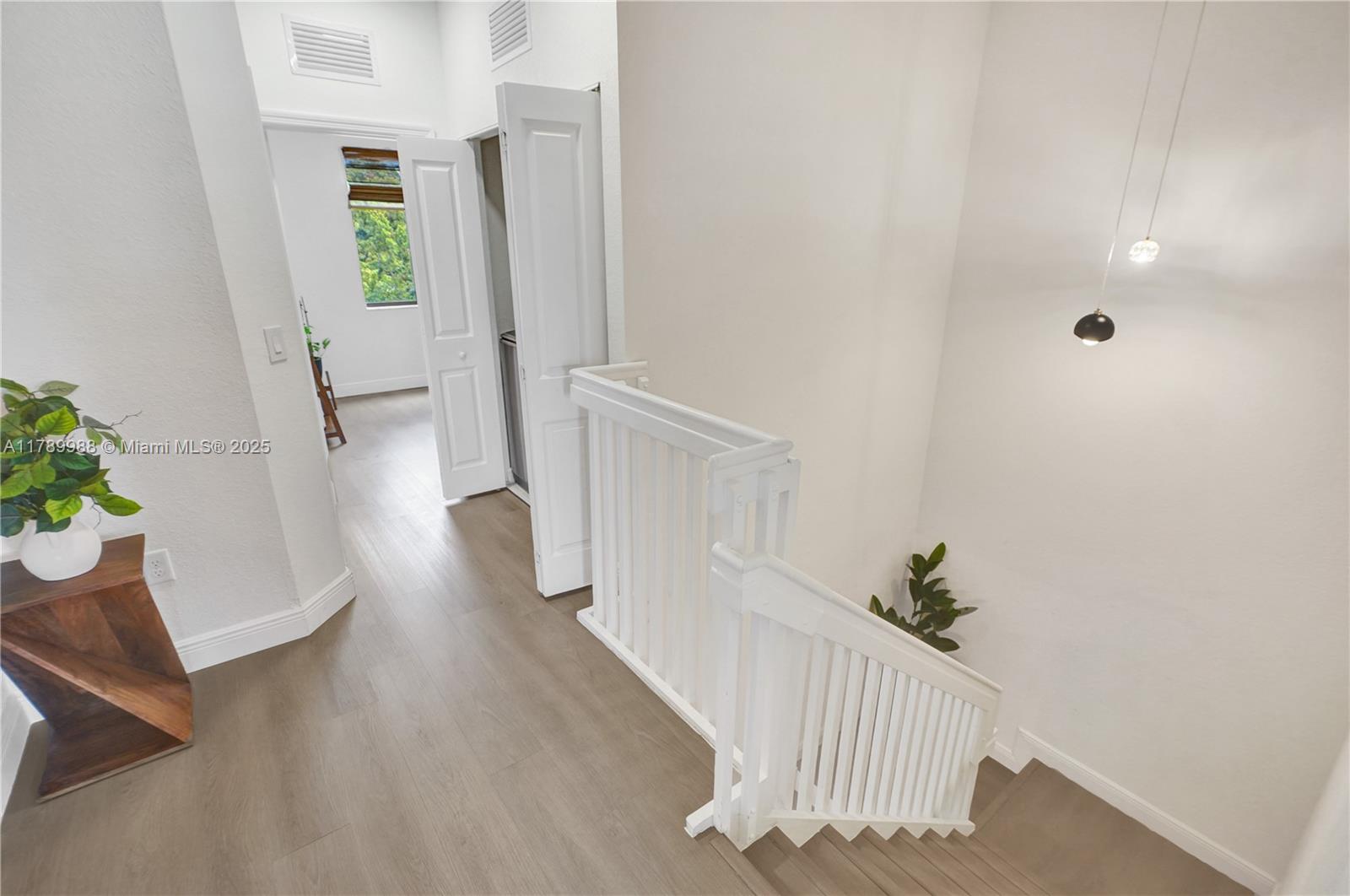 Miami, Florida, 33179, United States, 3 Bedrooms Bedrooms, ,3 BathroomsBathrooms,Residential,For Sale,1784236
