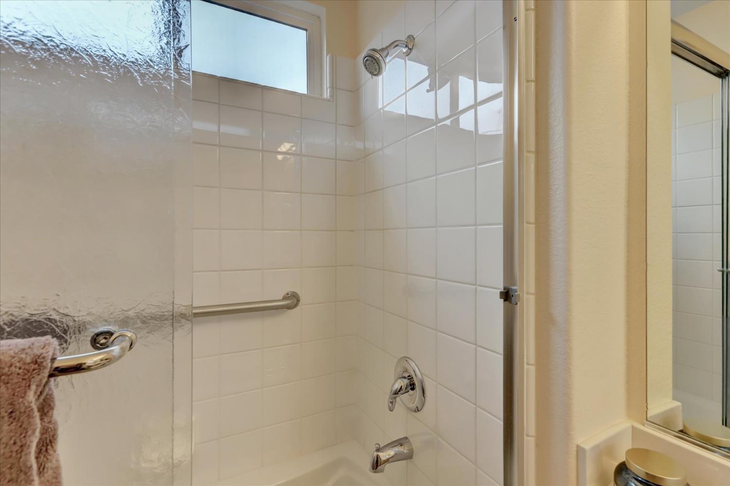 Grass Valley, California, 95945, United States, 2 Bedrooms Bedrooms, ,2 BathroomsBathrooms,Residential,For Sale,1990236