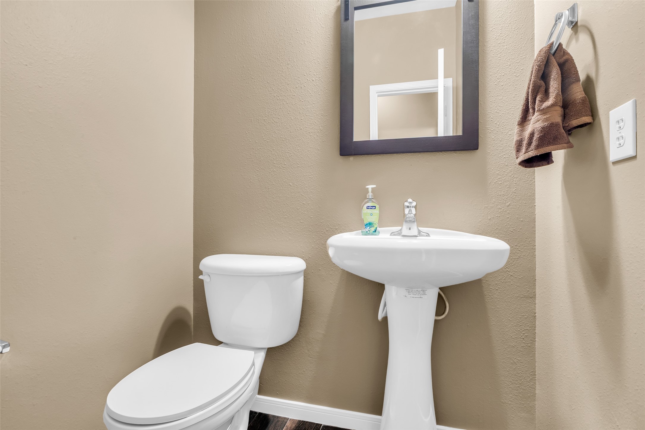 Deer Park, Texas, 77536, United States, 5 Bedrooms Bedrooms, ,4 BathroomsBathrooms,Residential,For Sale,1917288