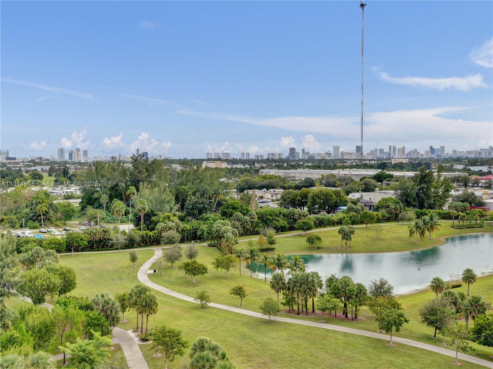 Hollywood, Florida, 33021, United States, 2 Bedrooms Bedrooms, ,3 BathroomsBathrooms,Residential,For Sale,1997464