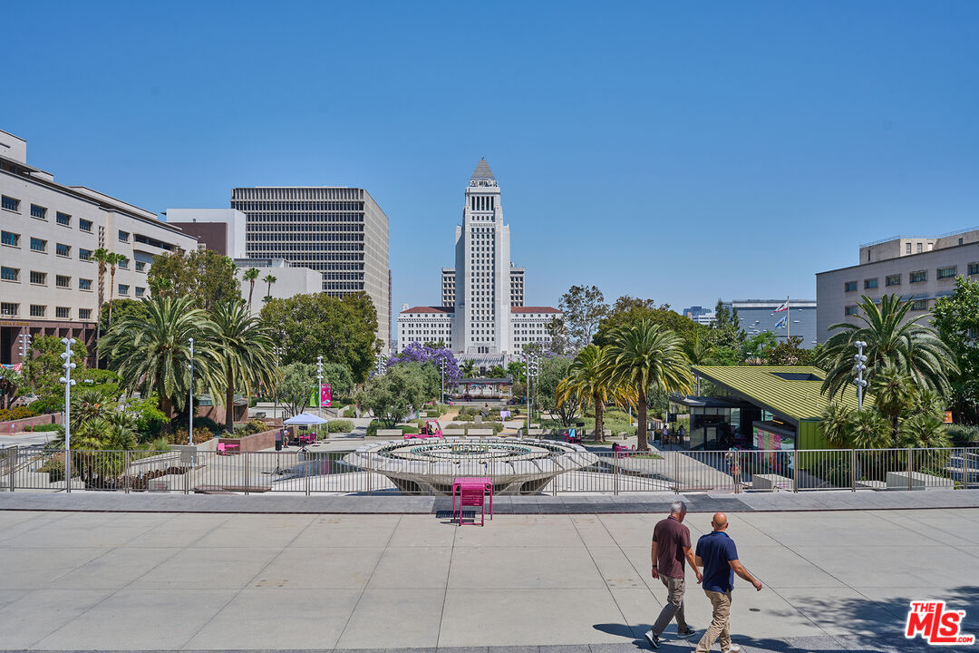 Los Angeles, California, 90012, United States, 2 Bedrooms Bedrooms, ,2 BathroomsBathrooms,Residential,For Sale,1839118