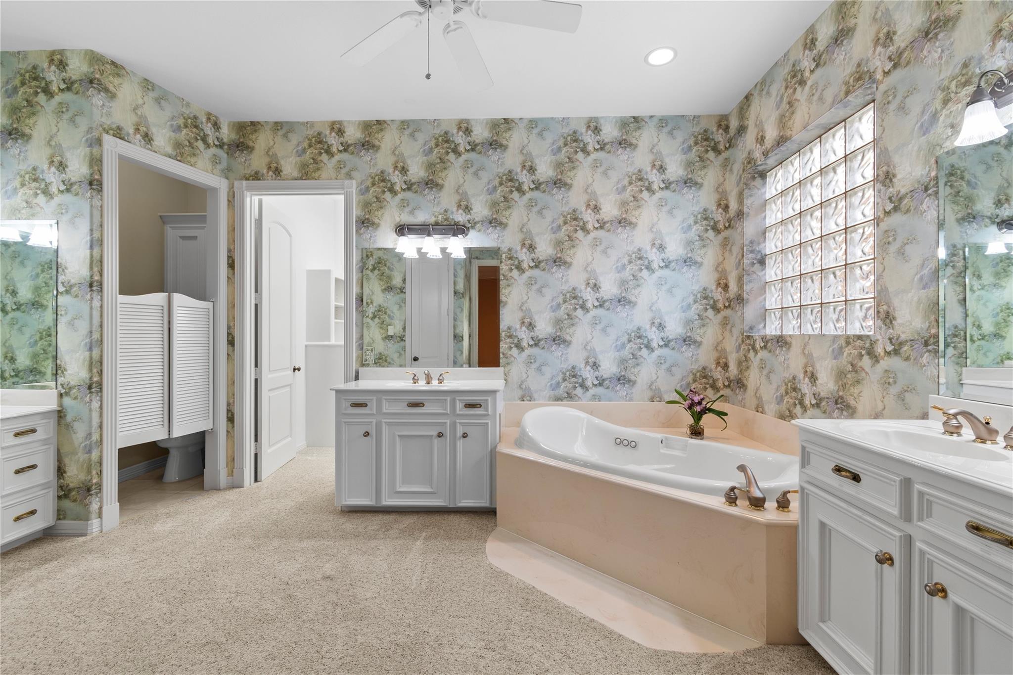 Spring, Texas, 77379, United States, 4 Bedrooms Bedrooms, ,5 BathroomsBathrooms,Residential,For Sale,1992591