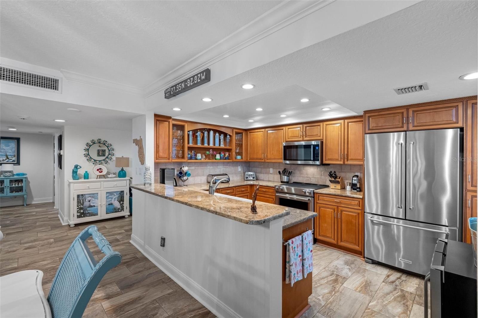 CLEARWATER BEACH, Florida, 33767, United States, 2 Bedrooms Bedrooms, ,2 BathroomsBathrooms,Residential,For Sale,2005521