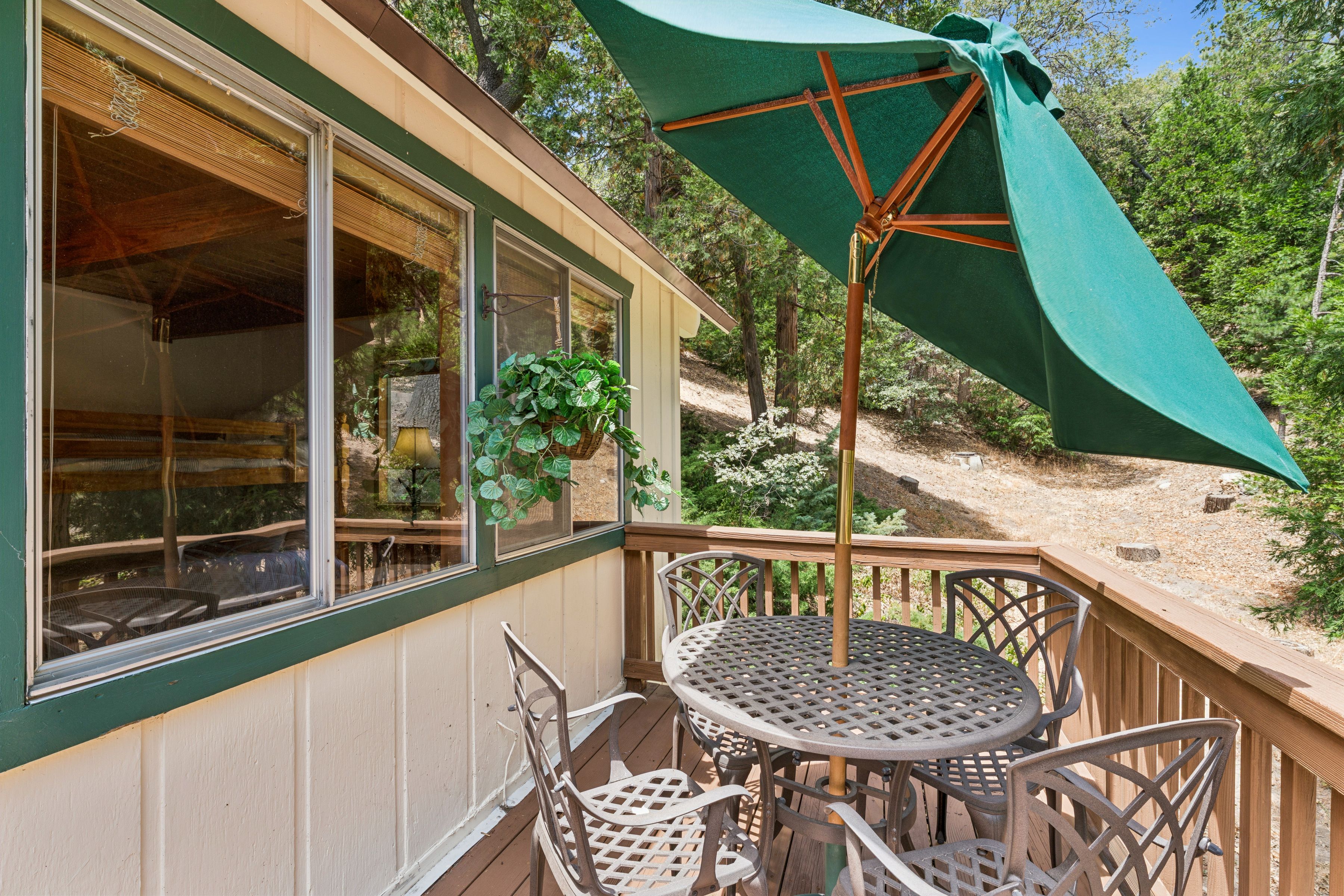  27376 Alpen Drive, Lake Arrowhead, CA 92352 - 物件實景