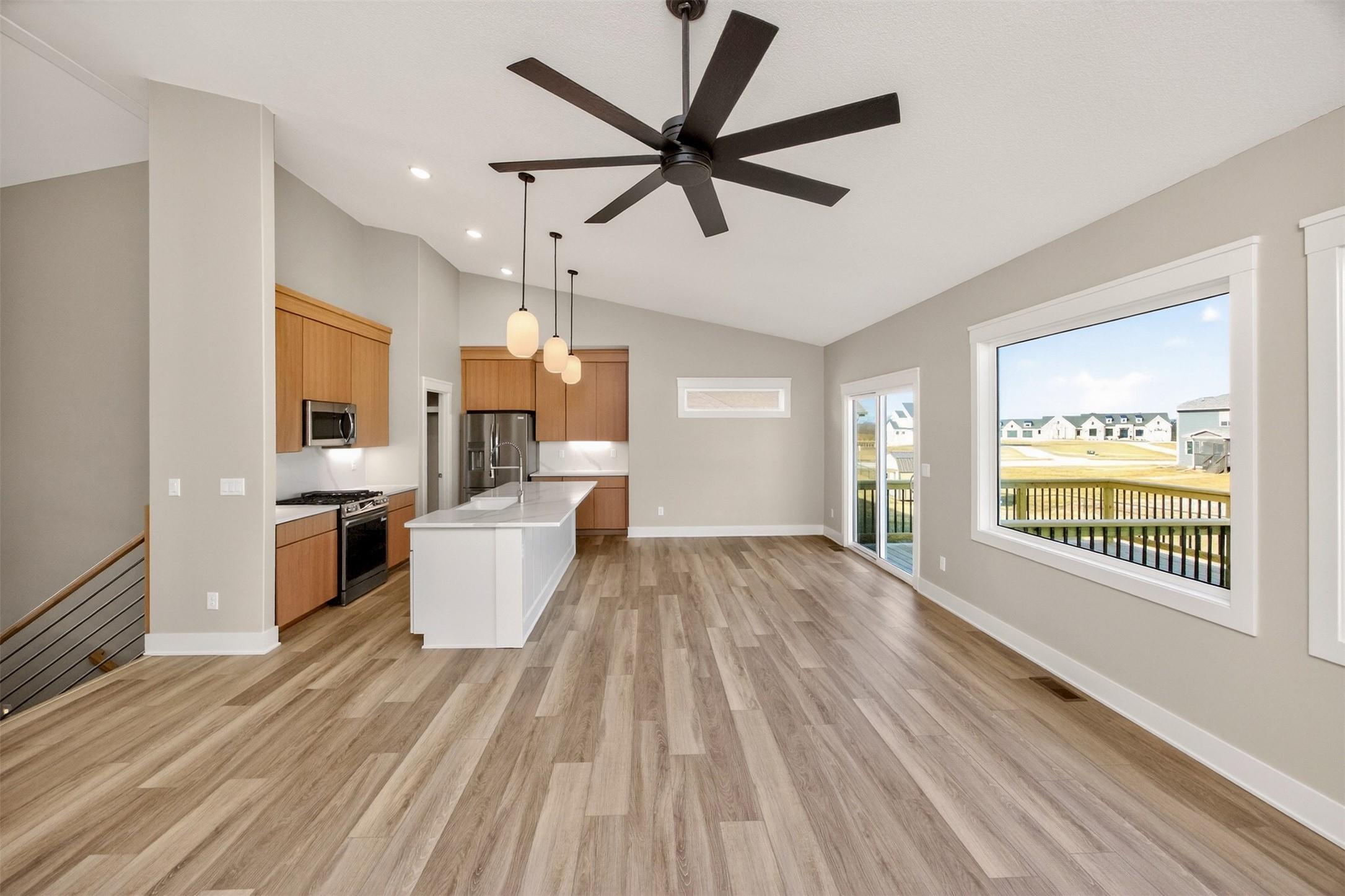 Huxley, Iowa, 50124, United States, 5 Bedrooms Bedrooms, ,3 BathroomsBathrooms,Residential,For Sale,2010436