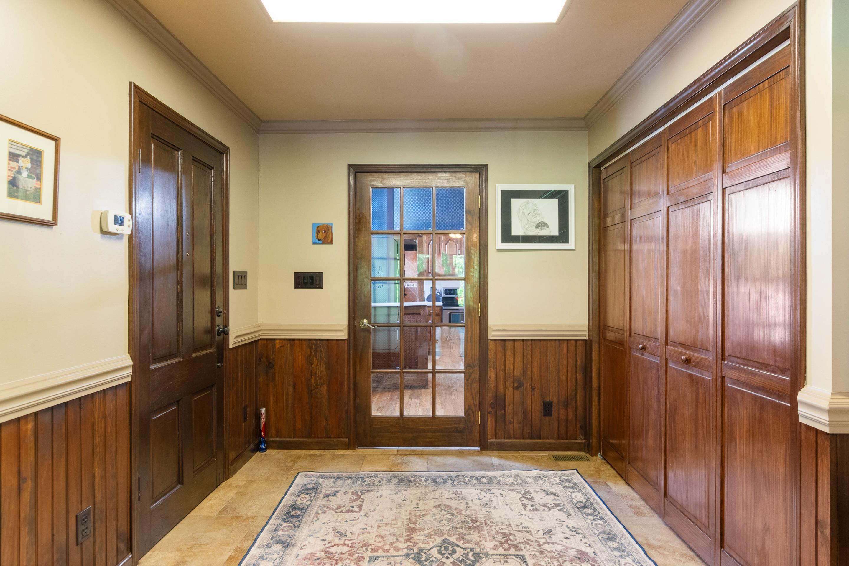 Tazewell, Virginia, 24651, United States, 6 Bedrooms Bedrooms, ,4 BathroomsBathrooms,Residential,For Sale,1905937