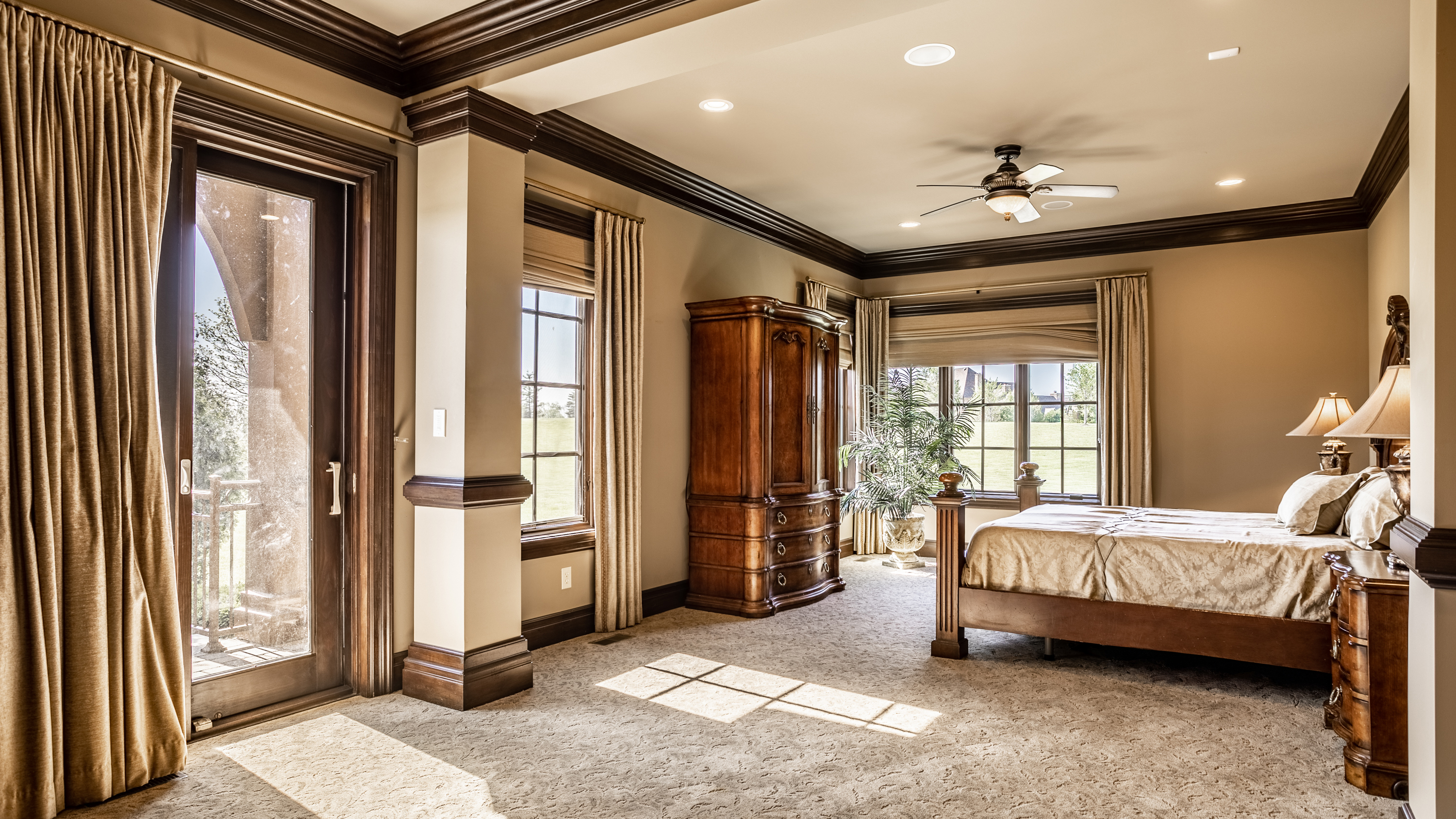  Traditional European-Inspired Residence on 13 Acres - 物件實景