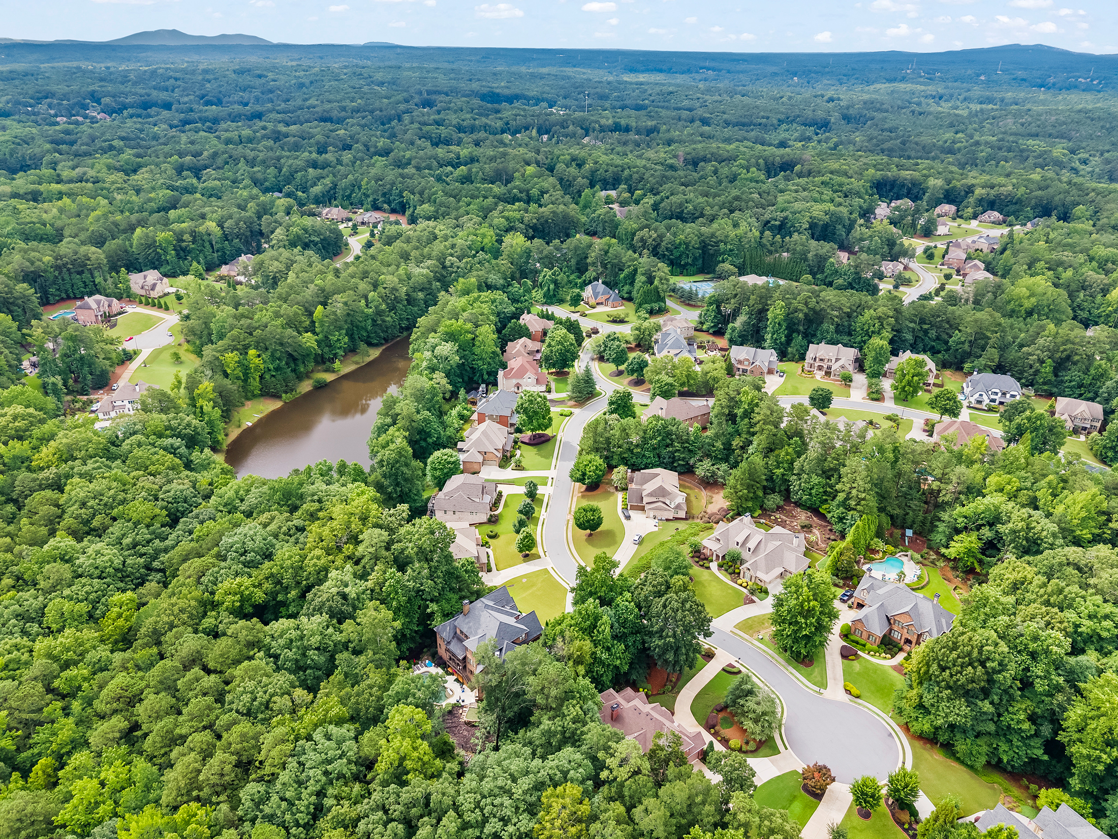  Timeless Craftsman Luxury with Unmatched Privacy in West Cobb - 物件實景