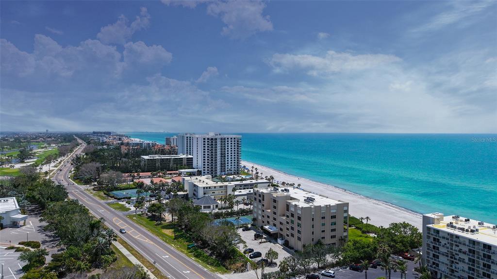 Longboat Key, Florida, 34228, United States, 3 Bedrooms Bedrooms, ,2 BathroomsBathrooms,Residential,For Sale,1793639