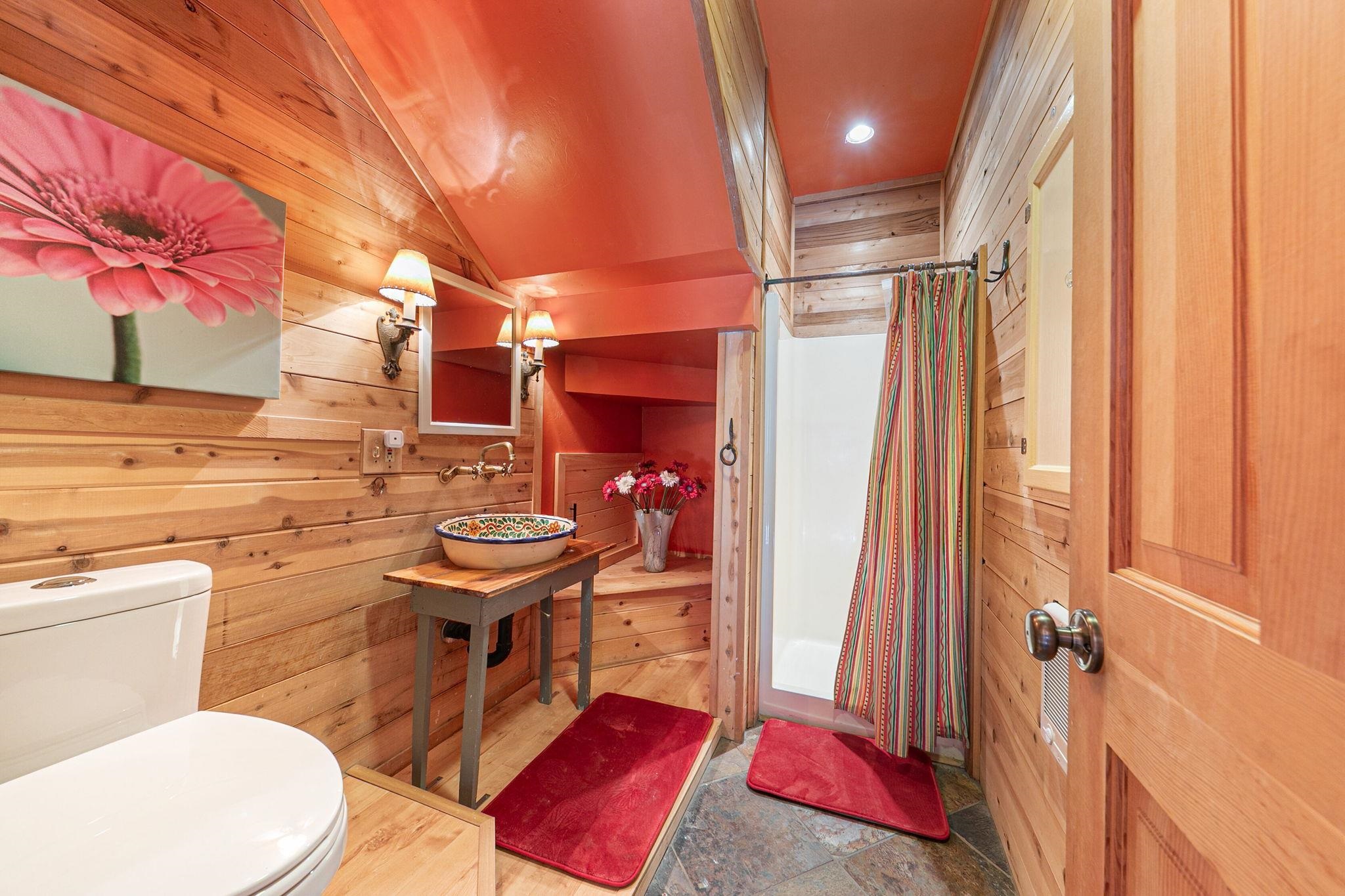 Truckee, California, 96161, United States, 4 Bedrooms Bedrooms, ,3 BathroomsBathrooms,Residential,For Sale,1998817