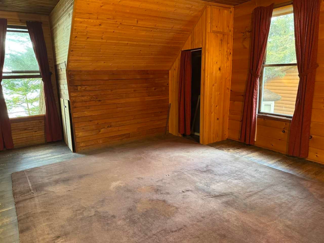 Mackinaw City, Michigan, 49701, United States, 3 Bedrooms Bedrooms, ,1 BathroomBathrooms,Residential,For Sale,1995953