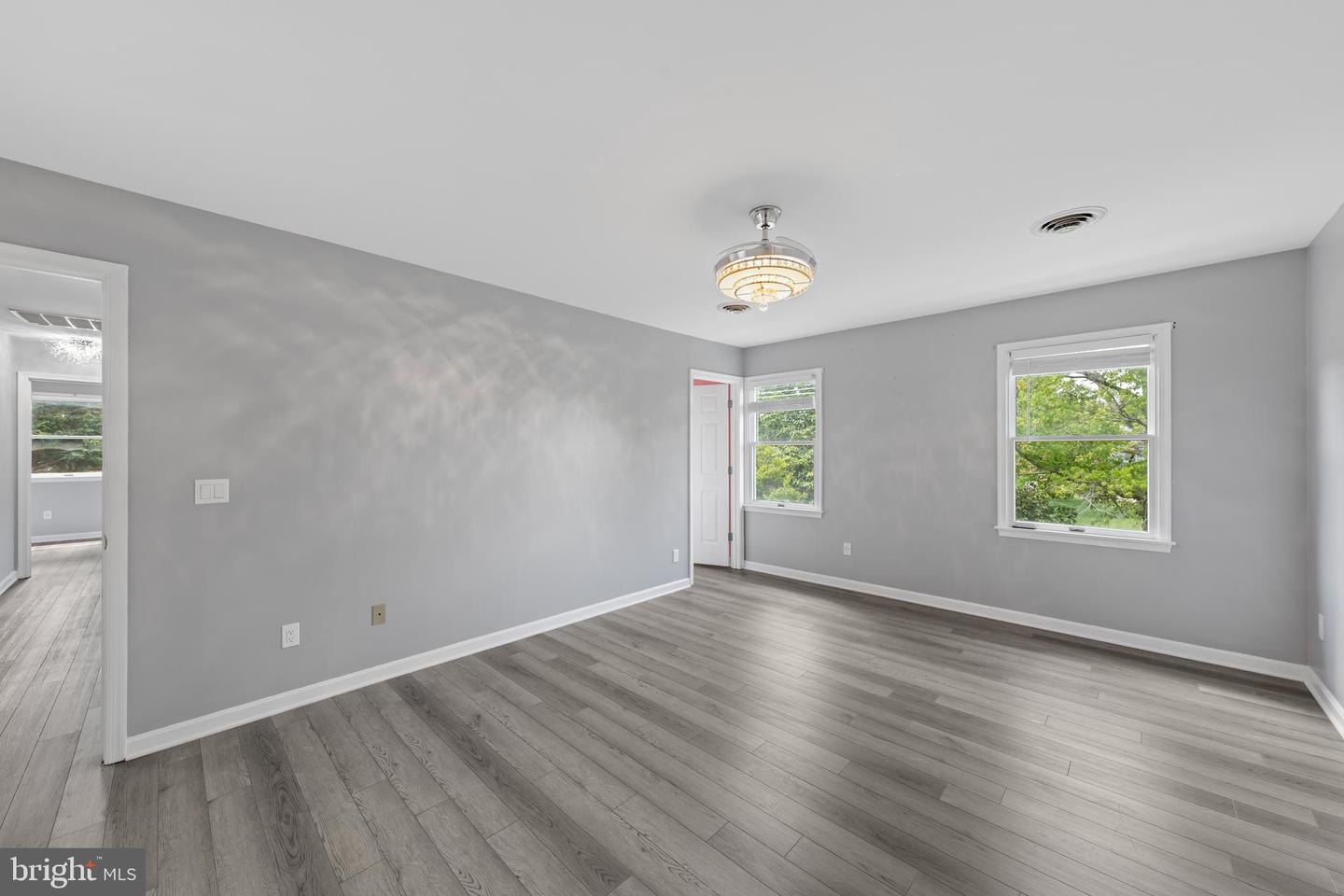 Salisbury, Maryland, 21801, United States, 5 Bedrooms Bedrooms, ,3 BathroomsBathrooms,Residential,For Sale,1777423