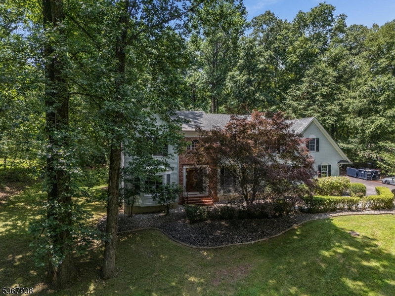 Raritan Twp., New Jersey, 08822, United States, 4 Bedrooms Bedrooms, ,3 BathroomsBathrooms,Residential,For Sale,1988299