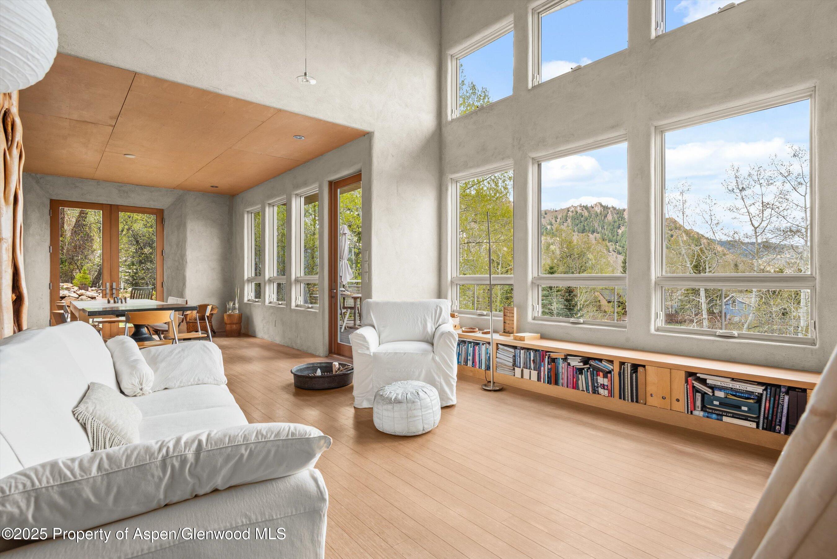 Aspen, Colorado, 81611, United States, 3 Bedrooms Bedrooms, ,4 BathroomsBathrooms,Residential,For Sale,1828364