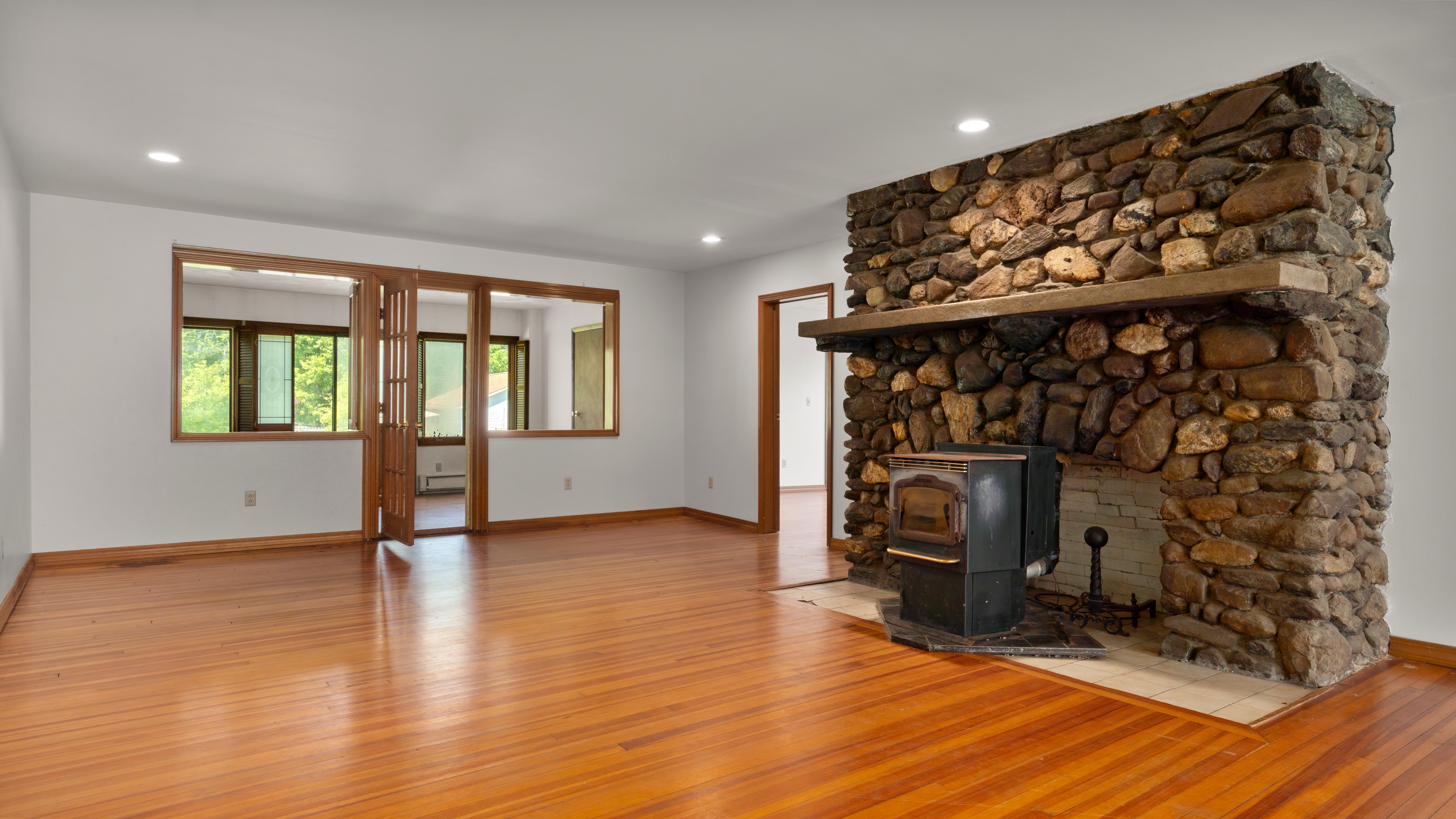  Just One Mile From the Heart of Lenox, Nearly 36 Acres Await Your Next Chapter - 物件實景