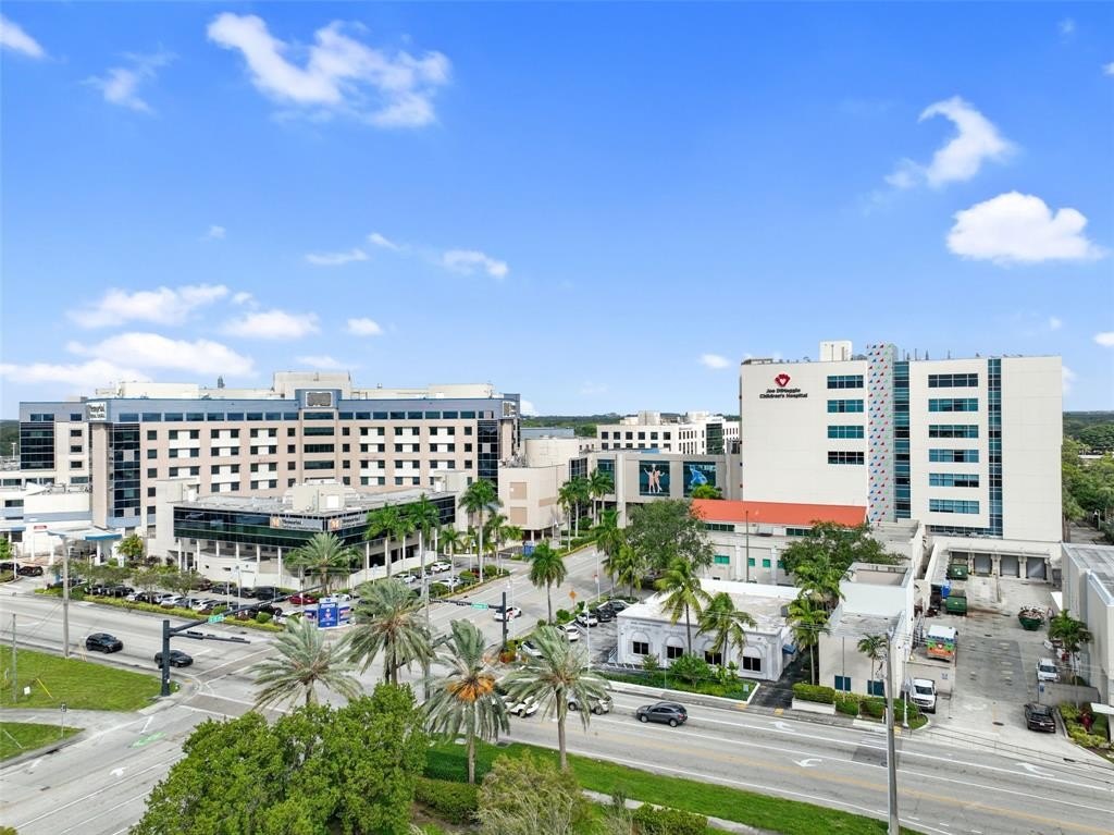 Hollywood, Florida, 33021, United States, 2 Bedrooms Bedrooms, ,1 BathroomBathrooms,Residential,For Sale,1982688