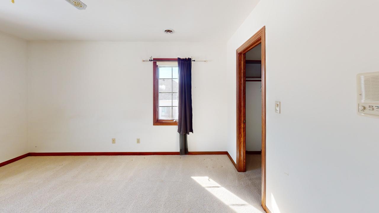 Dyer, Indiana, 46311, United States, 5 Bedrooms Bedrooms, ,5 BathroomsBathrooms,Residential,For Sale,2001175