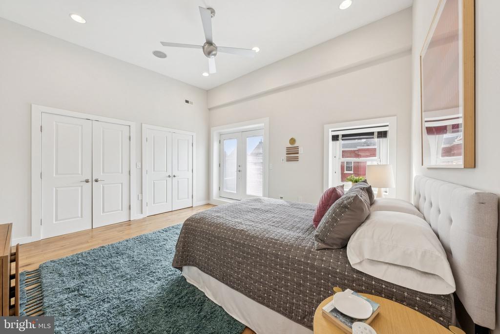 Washington, District of Columbia, 20001, United States, 6 Bedrooms Bedrooms, ,6 BathroomsBathrooms,Residential,For Sale,1983569