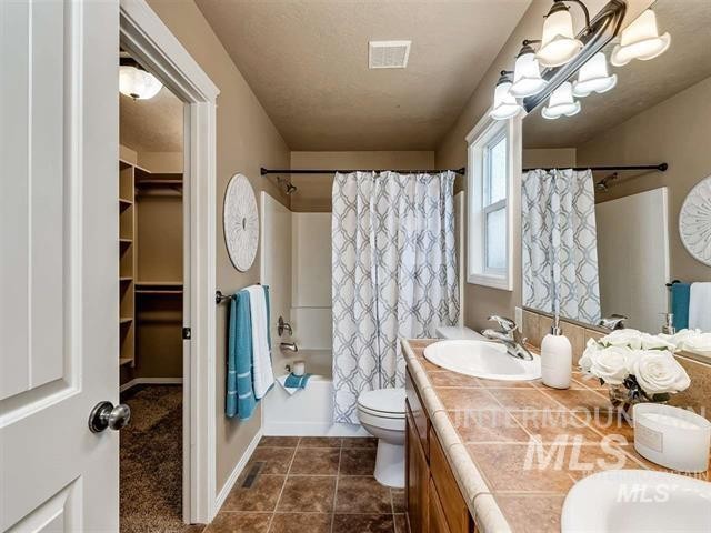 2276 Summer Dawn Dr, Meridian, Idaho, 83646, United States, 4 Bedrooms Bedrooms, ,2 BathroomsBathrooms,Residential,For Sale,2276 Summer Dawn Dr,1612505