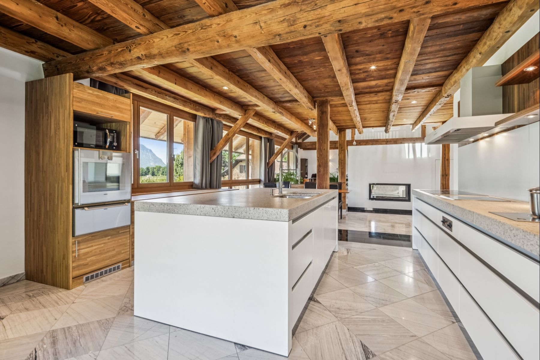  Favourite: renovated farmhouse with timeless charm - 物件實景