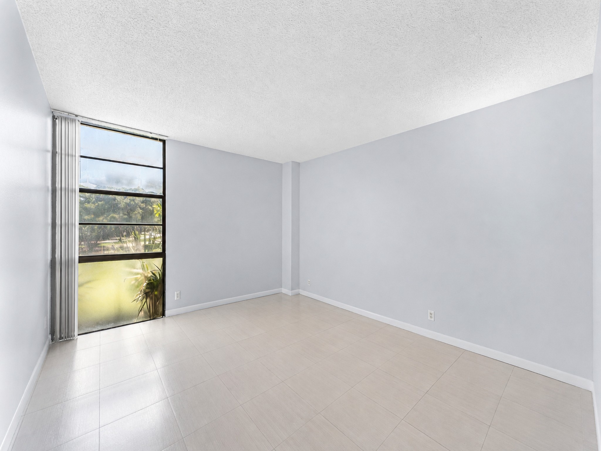  20500 W Country Club Drive, Aventura, FL, 33180 - 物件實景