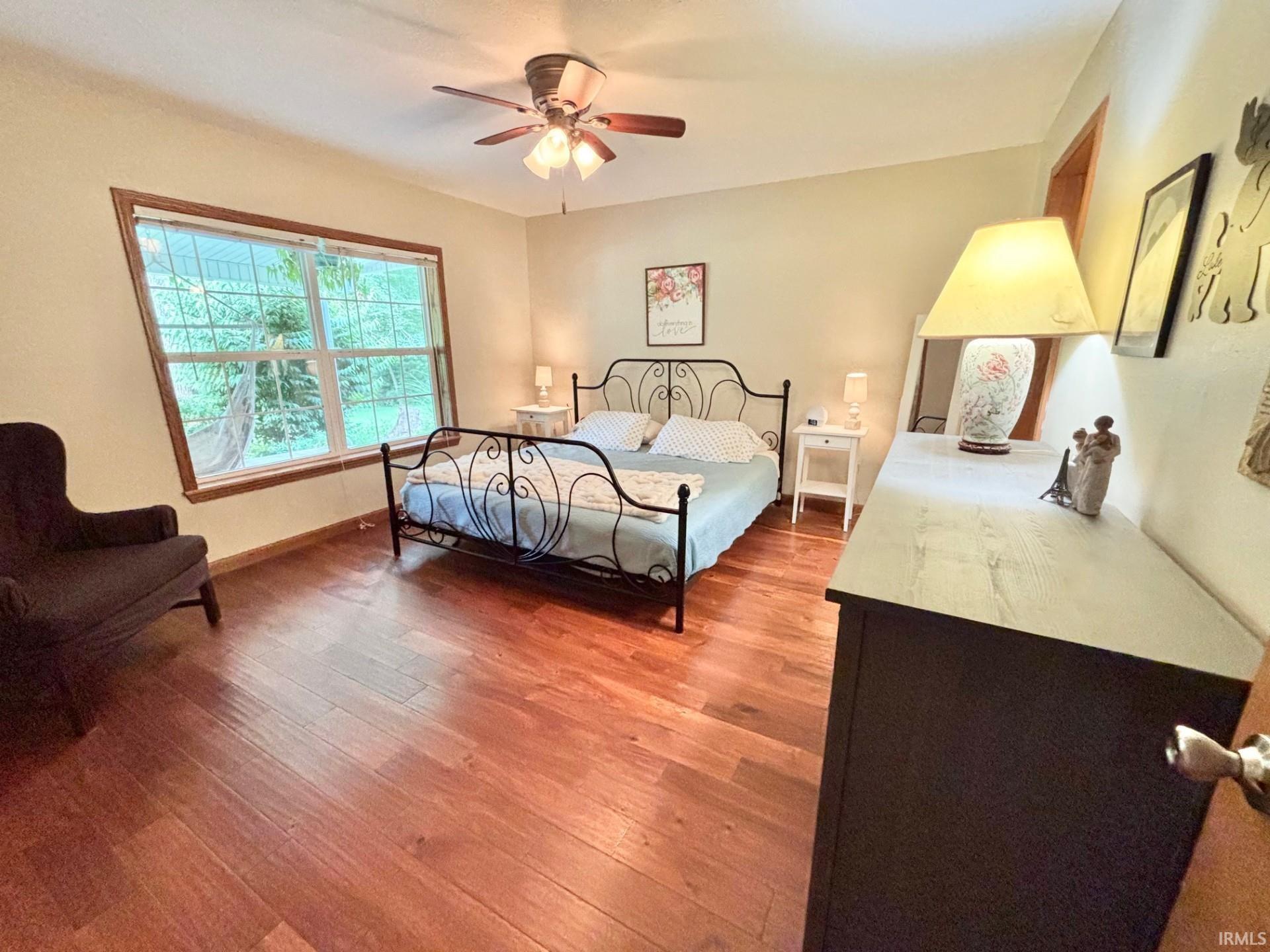 Bloomington, Indiana, 47403, United States, 3 Bedrooms Bedrooms, ,2 BathroomsBathrooms,Residential,For Sale,1904289
