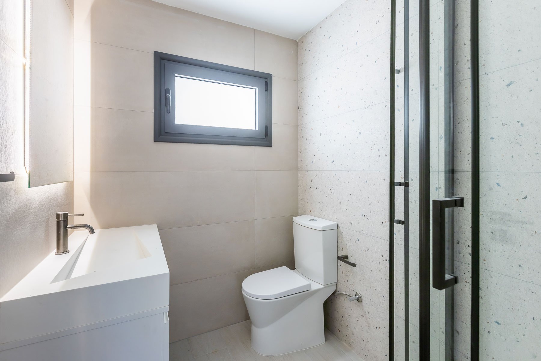  Beautiful House with a Separate Apartment for Sale in Kapsalos, Limassol - 物件實景