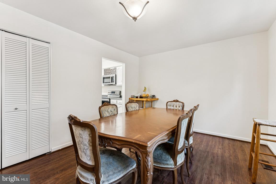 Fairfax, Virginia, 22032, United States, 3 Bedrooms Bedrooms, ,4 BathroomsBathrooms,Residential,For Sale,1980296