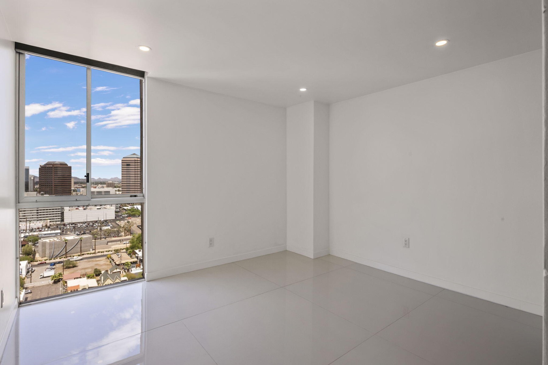  2323 N Central Ave¦Phoenix, AZ - 物件實景