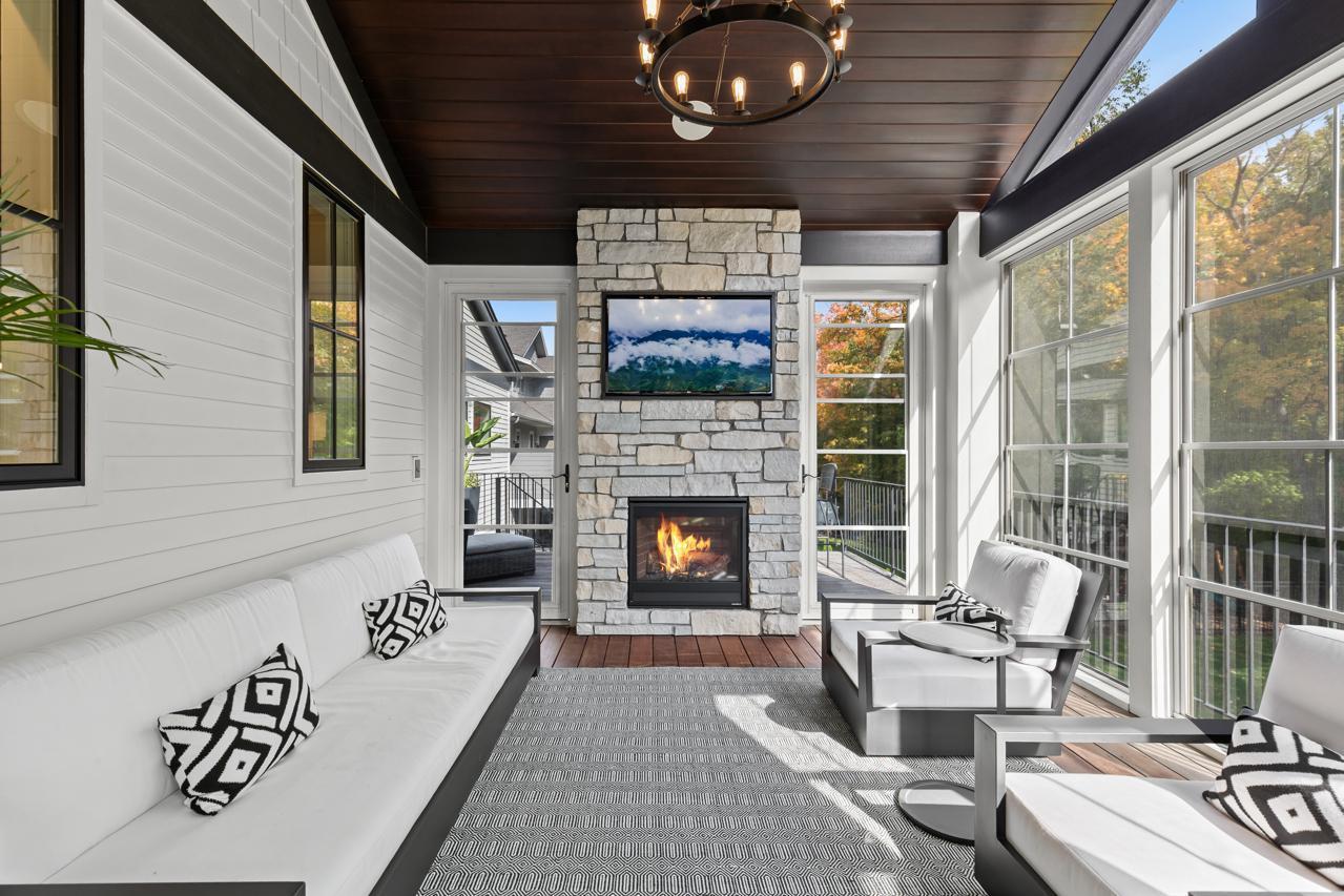 Victoria, Minnesota, 55331, United States, 5 Bedrooms Bedrooms, ,3 BathroomsBathrooms,Residential,For Sale,1994848