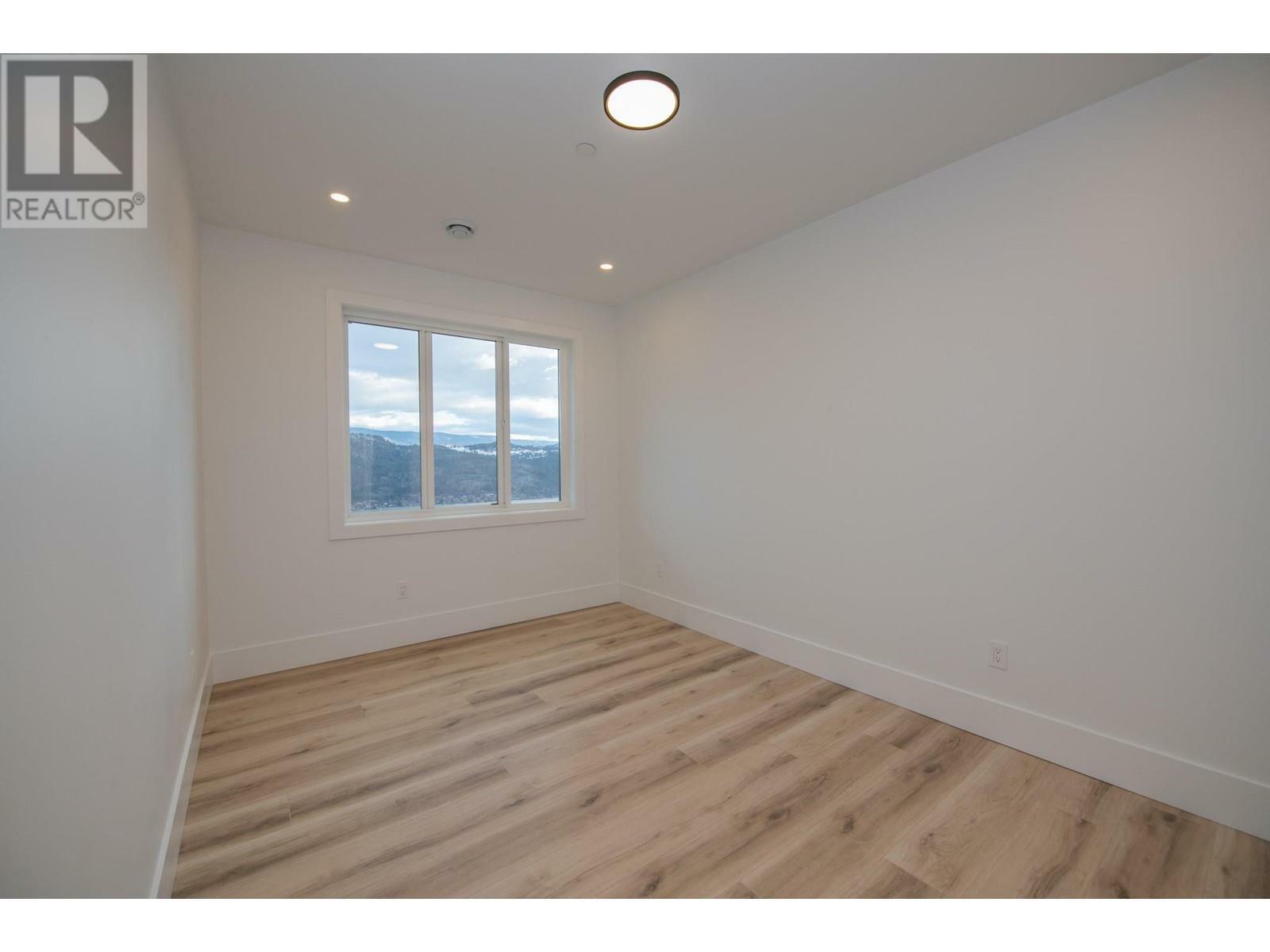 VERNON, British Columbia, V1H 2K9, CA, 4 Bedrooms Bedrooms, ,4 BathroomsBathrooms,Residential,For Sale,1838504