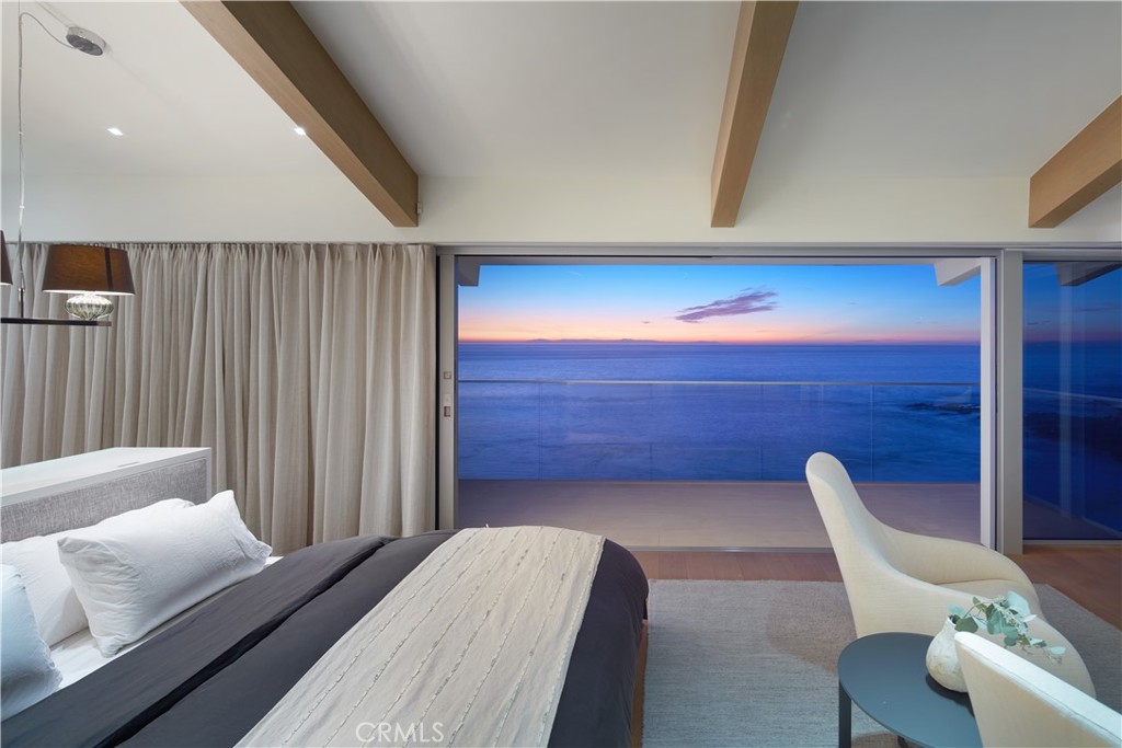 Laguna Beach, California, 92651, United States, 3 Bedrooms Bedrooms, ,4 BathroomsBathrooms,Residential,For Sale,1688637