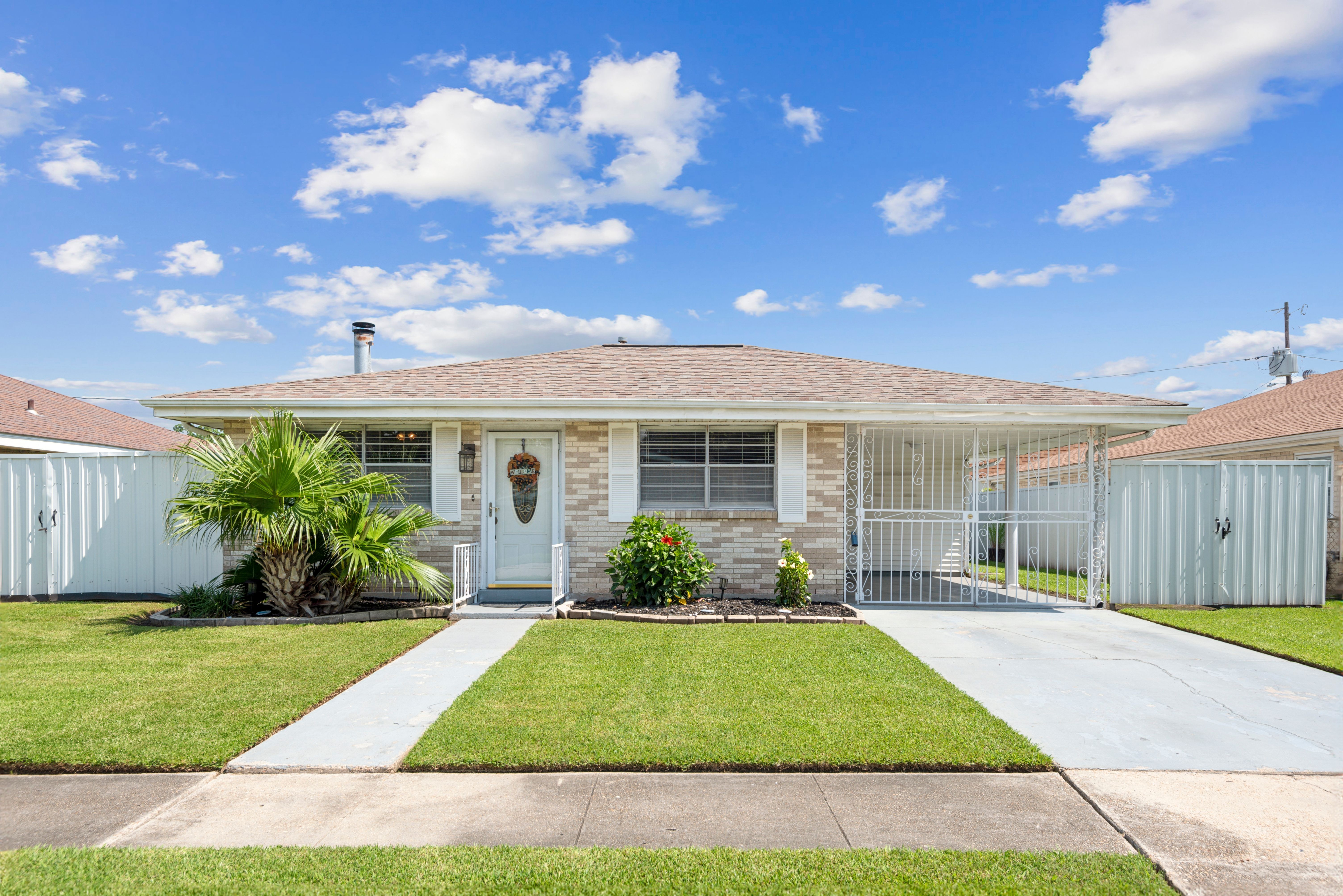 Bay Adams Dr, Marrero, LA 70072
