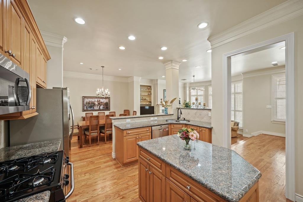 Houston, Texas, 77025, United States, 3 Bedrooms Bedrooms, ,4 BathroomsBathrooms,Residential,For Sale,1874785