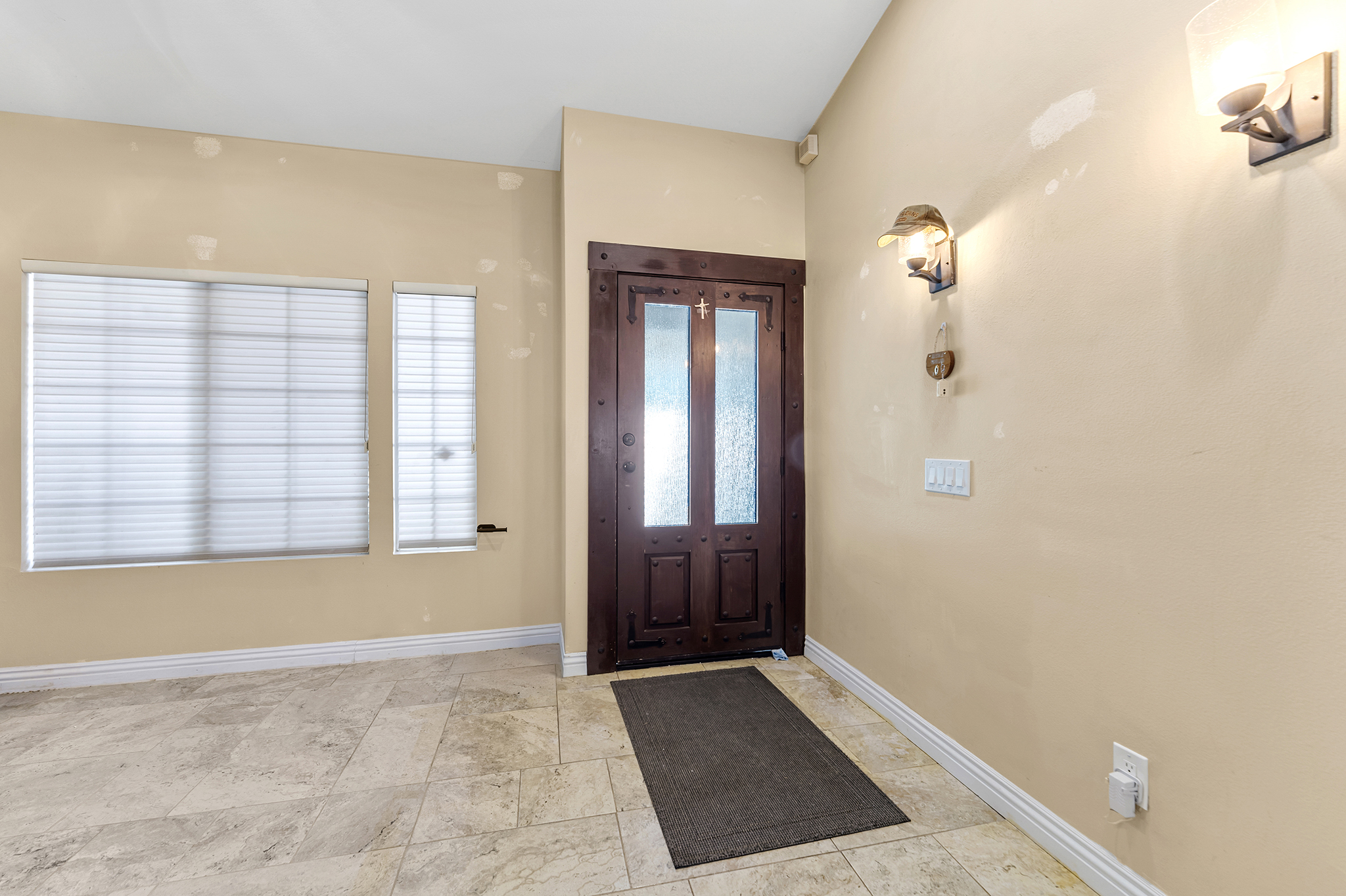 Banning, California, 92220, United States, 4 Bedrooms Bedrooms, ,2 BathroomsBathrooms,Residential,For Sale,1983509