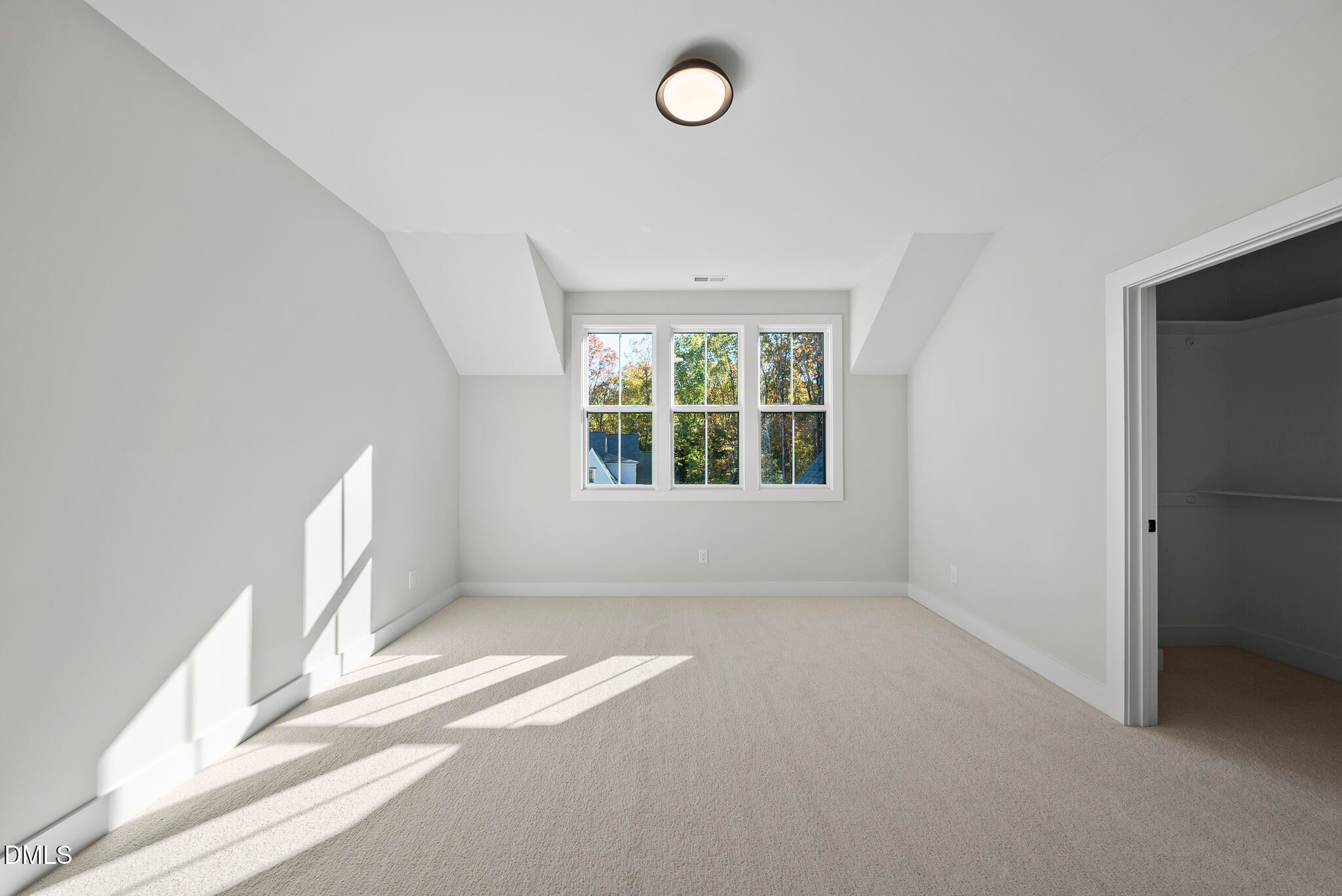 Raleigh, North Carolina, 27613, United States, 4 Bedrooms Bedrooms, ,5 BathroomsBathrooms,Residential,For Sale,1989264