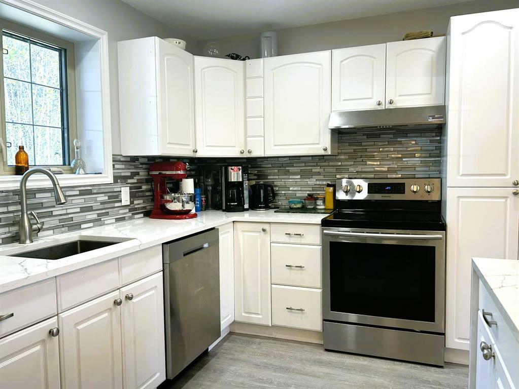 TRAVERSE BAY, Manitoba, R0E 2A0, CA, 2 Bedrooms Bedrooms, ,1 BathroomBathrooms,Residential,For Sale,1838361